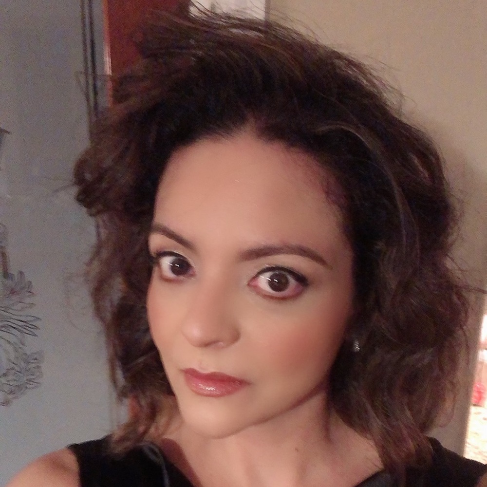 Meet your Posher, Lorena